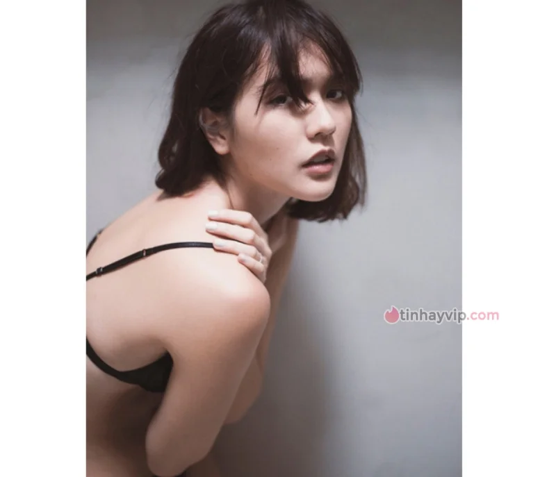 ảnh nude của Hải Tú (3)