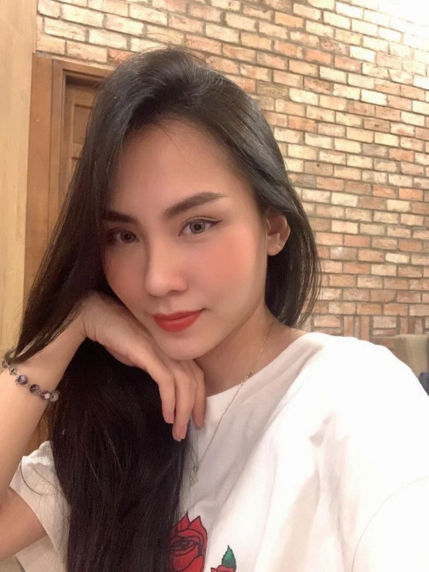 Ngắm hình ảnh đời thường của Người đẹp nhân ái Hoa hậu Việt Nam