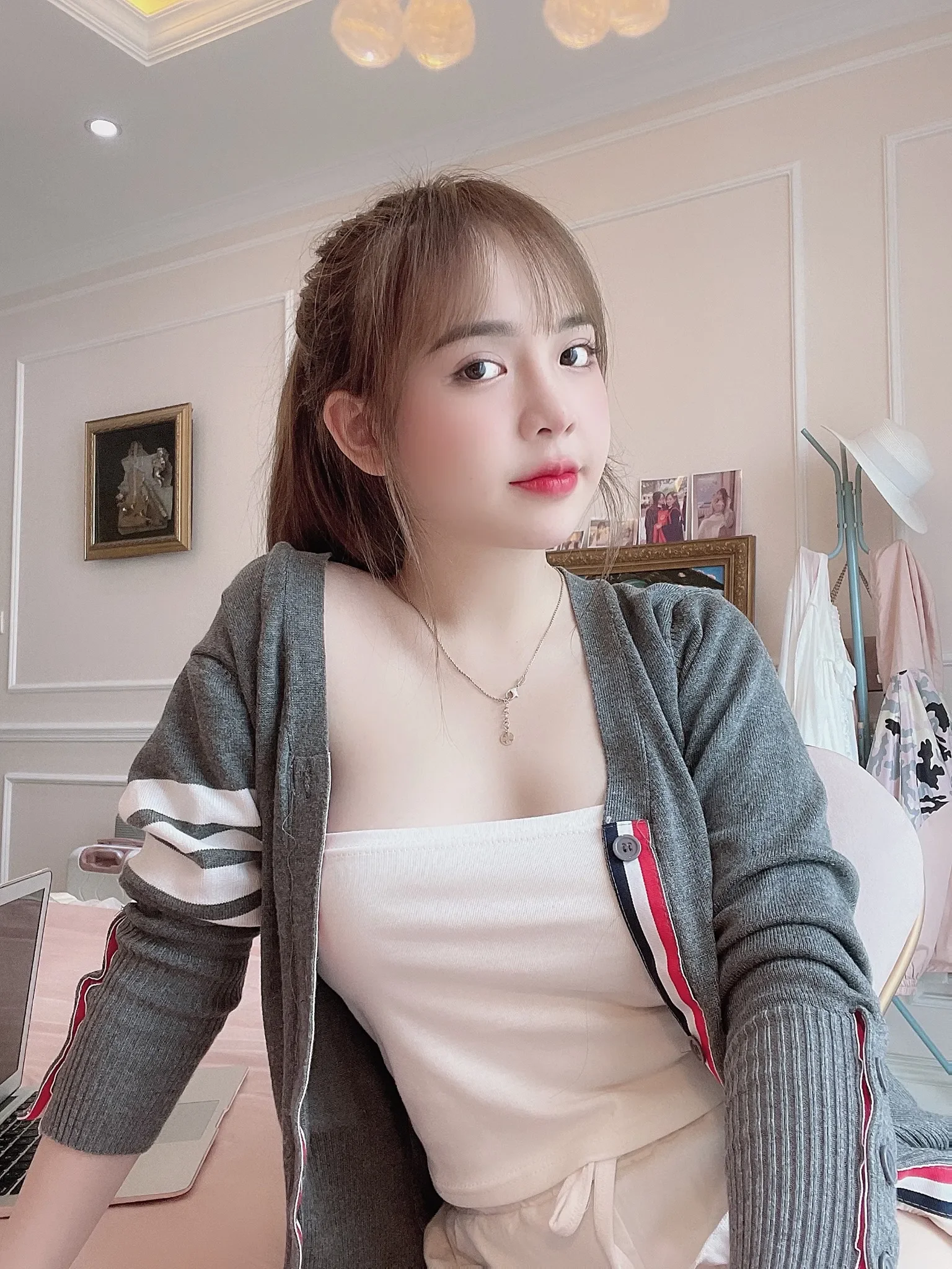 Hình 99 trong bộ trần huyền châu sex