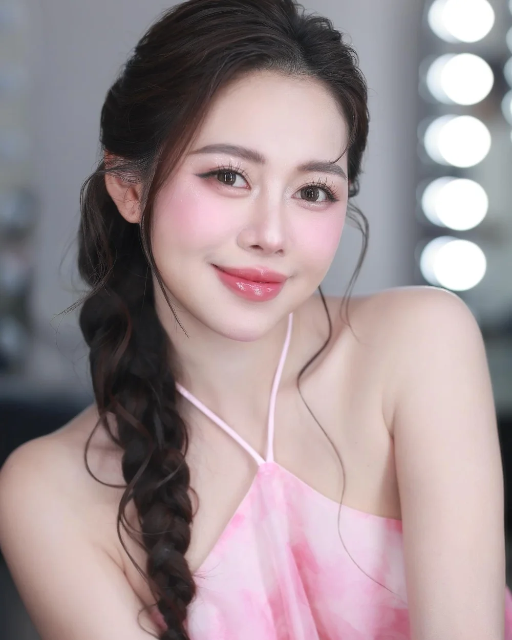 Khám phá ảnh gái xinh sexy Việt Nam trắng mịn gợi cảm live