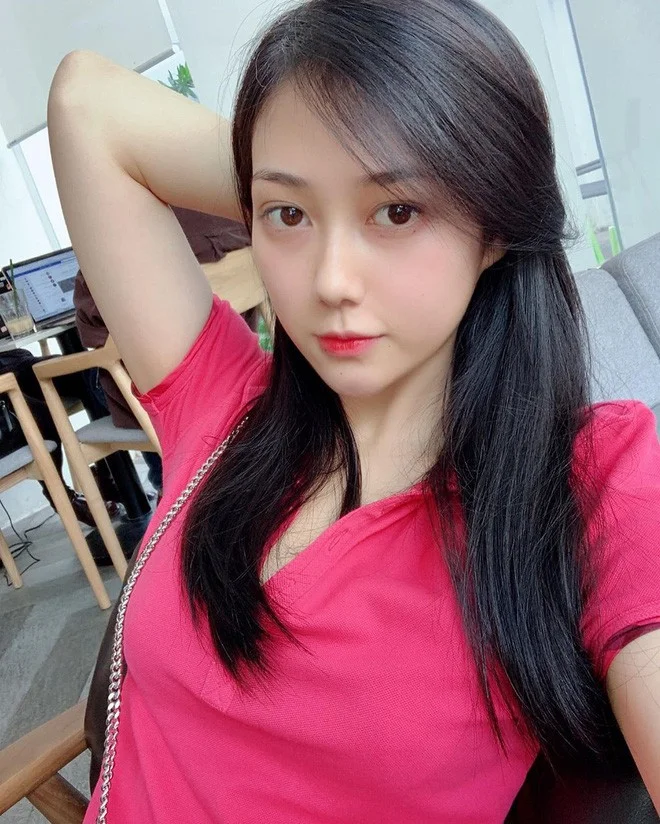 Gái xinh Việt Nam với body 87-57-94 được báo Trung khen hết lời vì "nhìn 1 giây thôi đã muốn yêu"